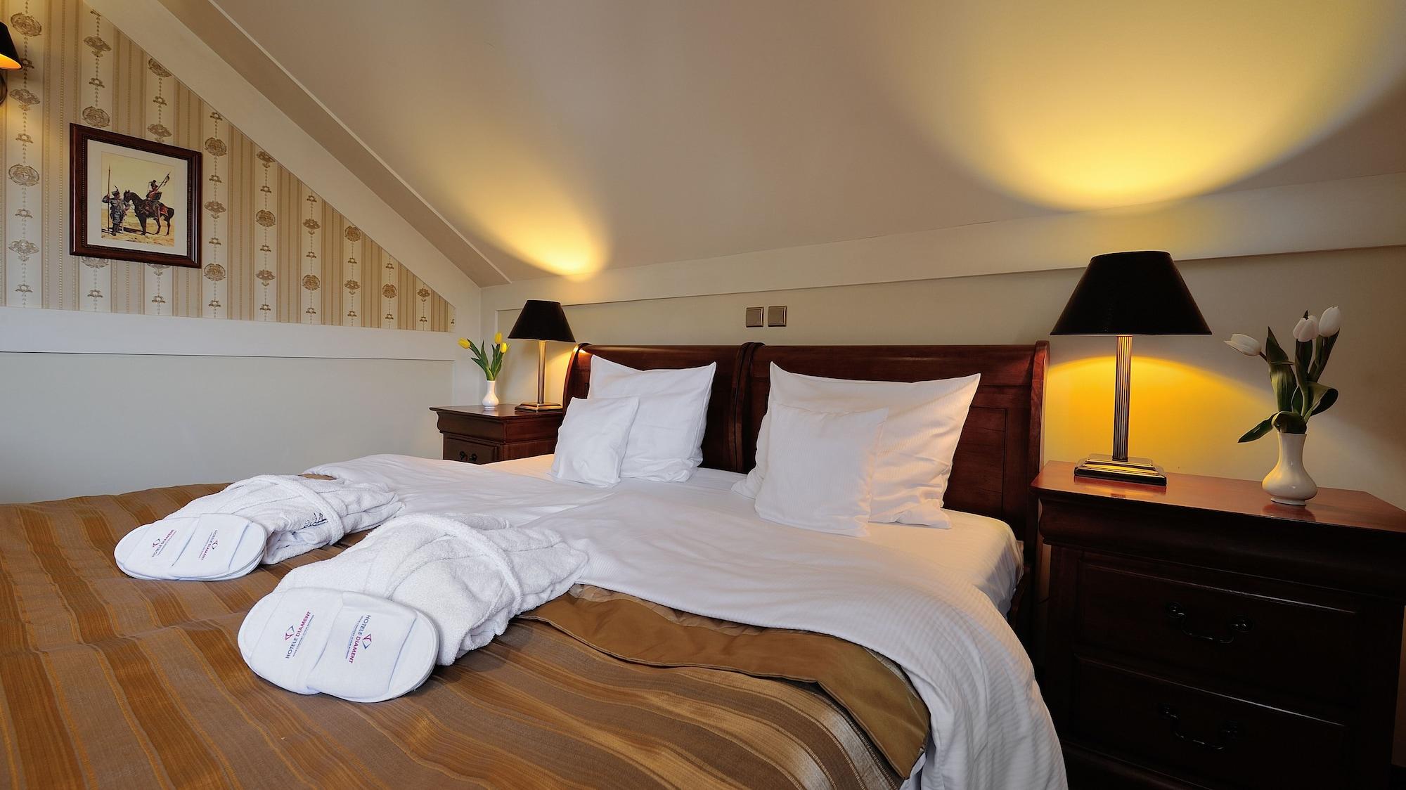 Hotel Diament Arsenal Palace Katowice - Chorzow Ngoại thất bức ảnh