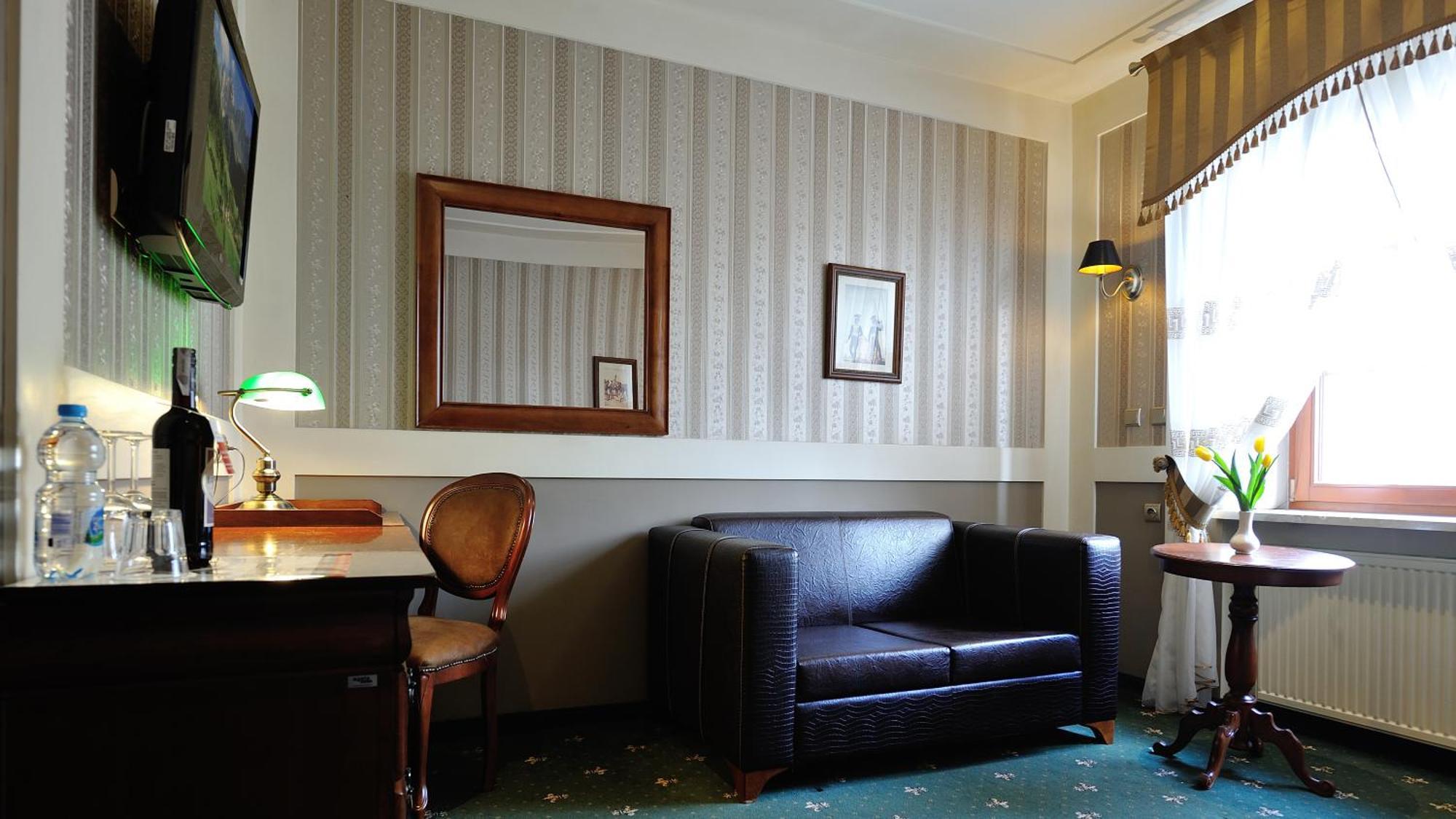 Hotel Diament Arsenal Palace Katowice - Chorzow Phòng bức ảnh