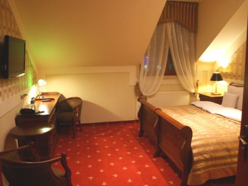 Hotel Diament Arsenal Palace Katowice - Chorzow Ngoại thất bức ảnh